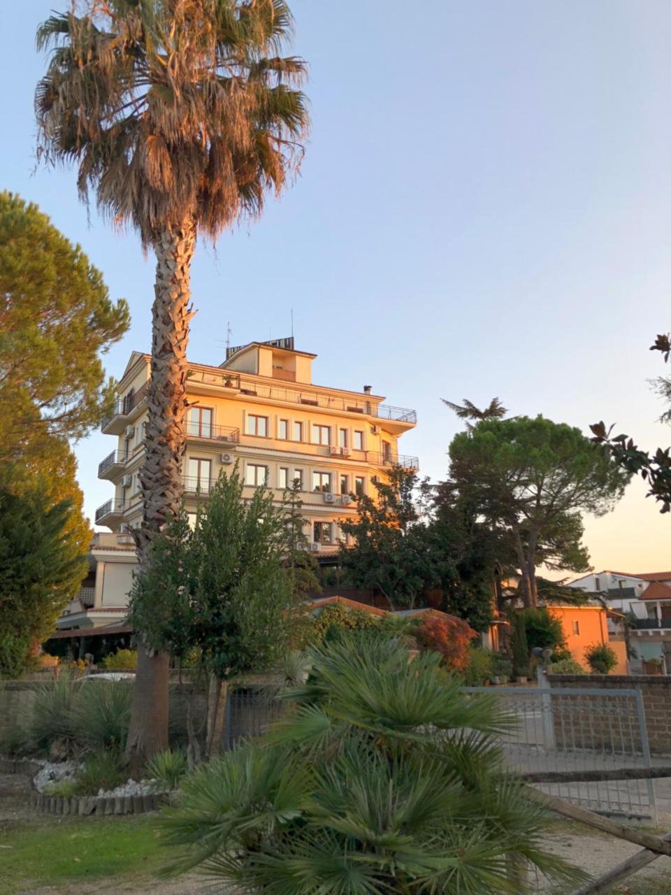 Hotel La Rotonda Cepagatti Exterior foto